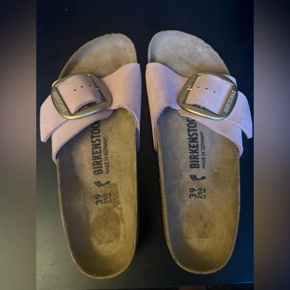 new Birkenstock Madrid big buckle slides sandals in soft pink nubuck leather - Picture 3 of 4